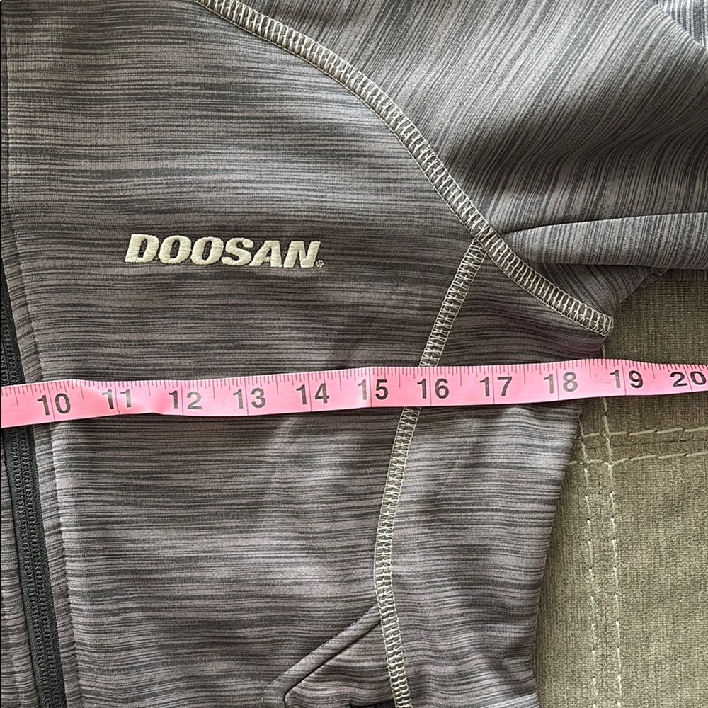 NORTH AND SPORT Women's Gray Jacket. S - Picture 7 of 10